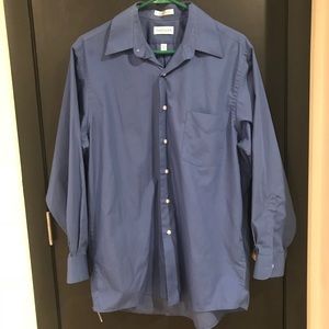 Vanheusen button up dress shirt - 32/33